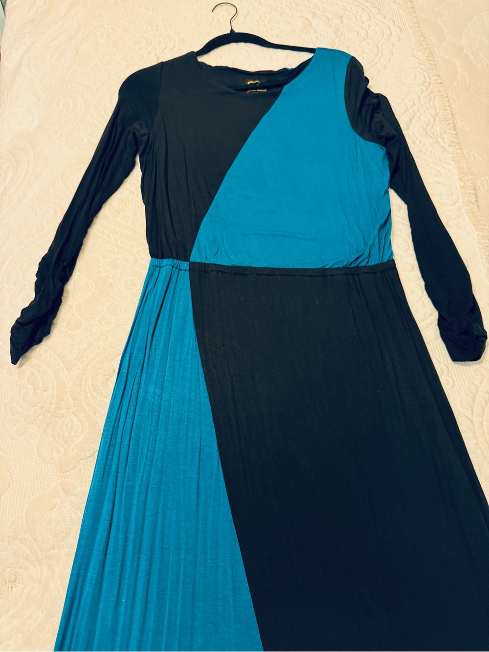 Black and Teal Colorblock Long Sleeve Maxi Dress by Serena Williams